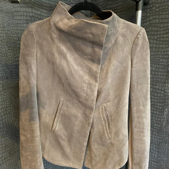Grey Suede crop jacket - Picture 2 of 3
